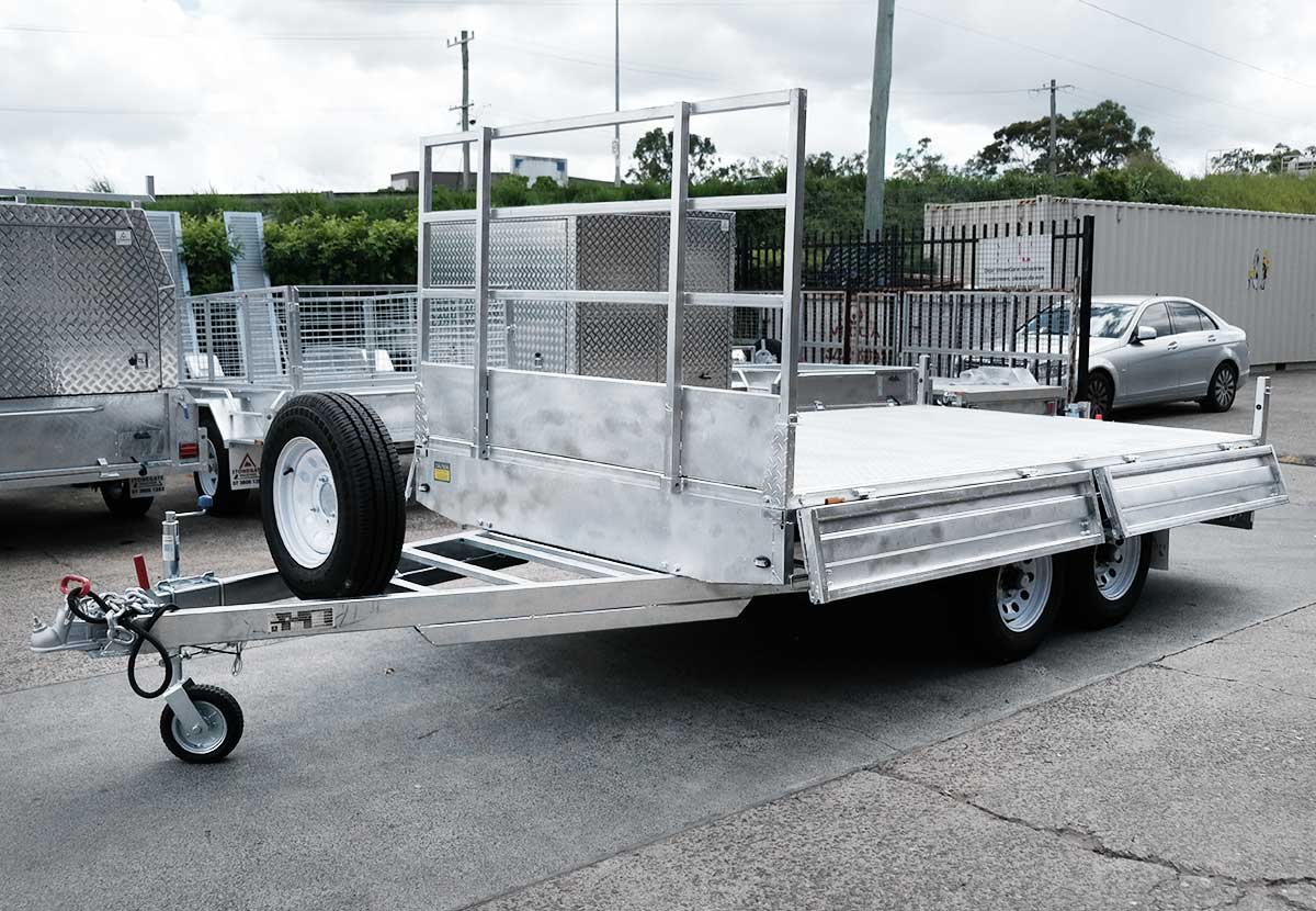 12×7 Flat Top Trailer – front view, ramps stowed