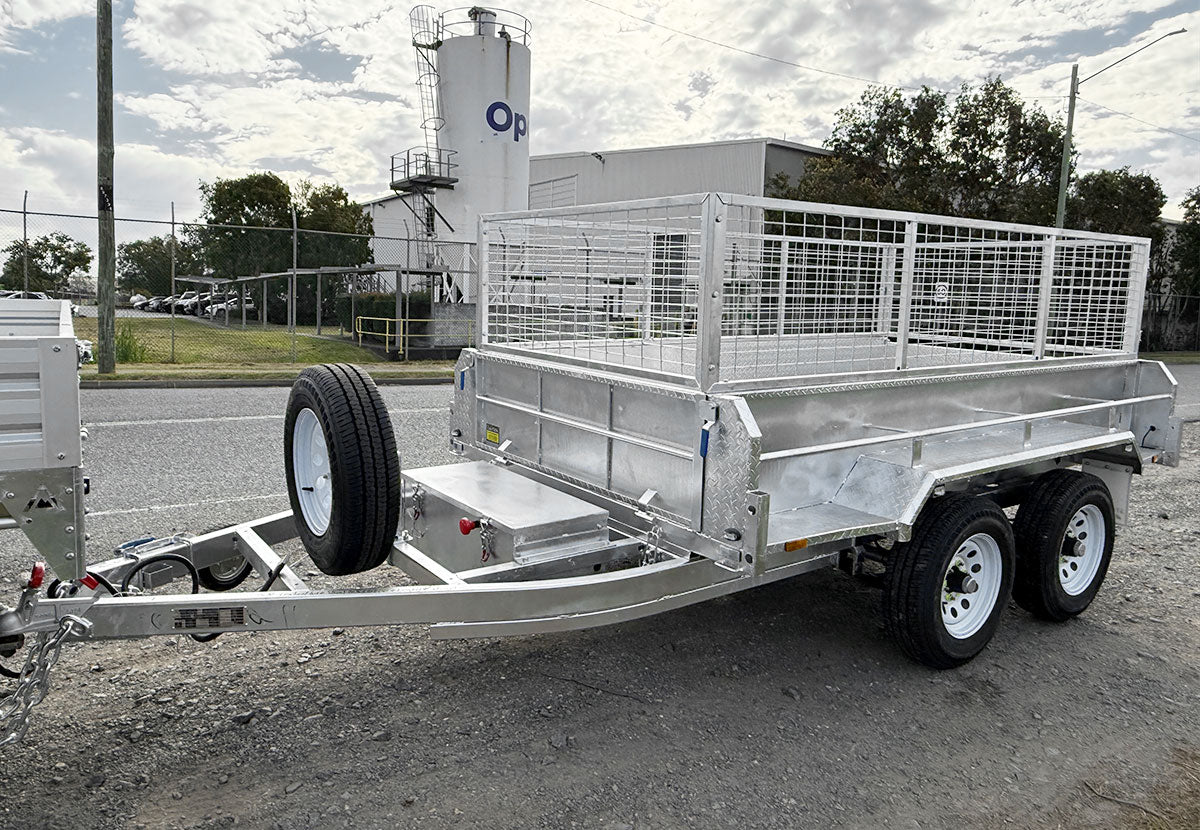 8×5 Hydraulic Tipper Trailer – side view with cage